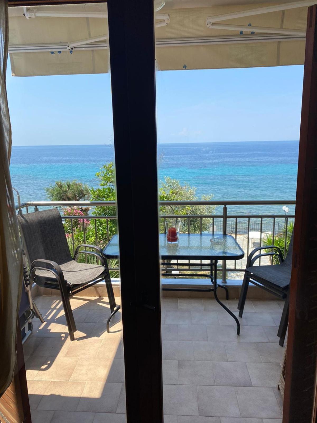 Kyana Big Blue Apartments Agia Paraskevi  Exterior photo