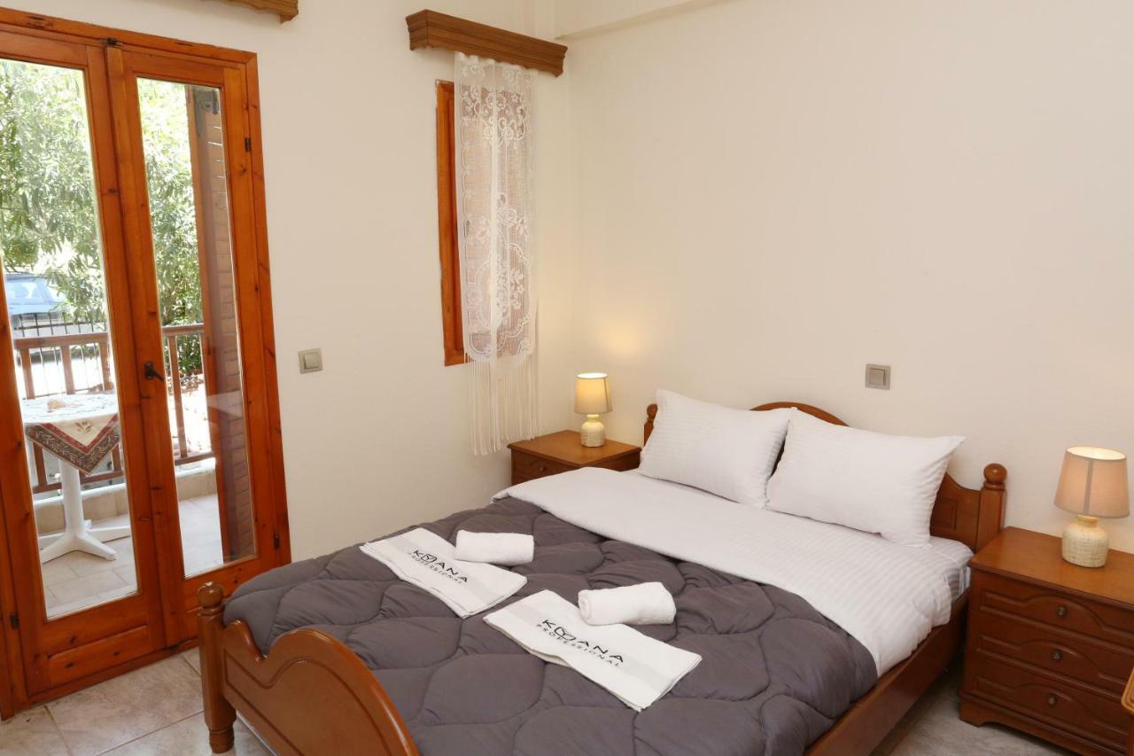 Kyana Big Blue Apartments Agia Paraskevi  Exterior photo